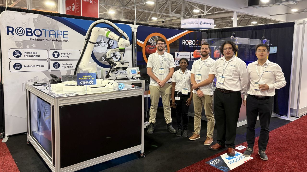 Innovative Automation team meeting with manufacturers at Expo Manufactura